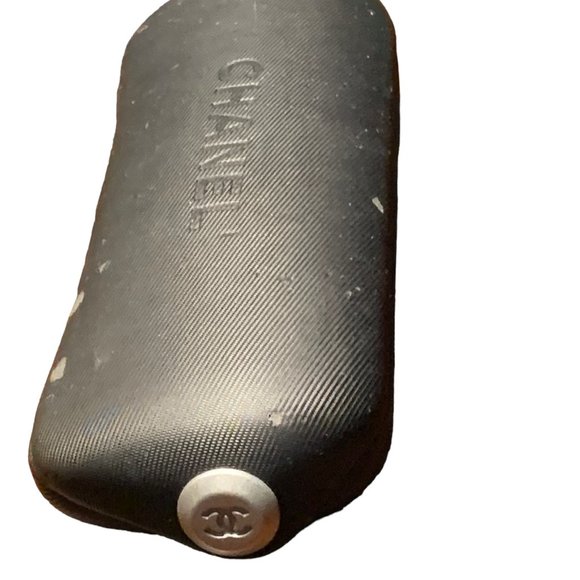 Chanel Vintage Glasses Case, has some flaws - Picture 2 of 5